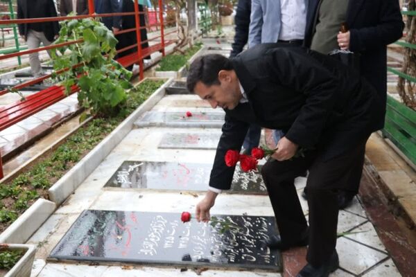 جهاد فارس همگام در تجدید میثاق با شهدای انقلاب