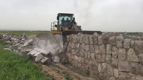 4 بنای غیر مجاز در اراضی کشاورزی شهرستان قزوین تخریب شد 
