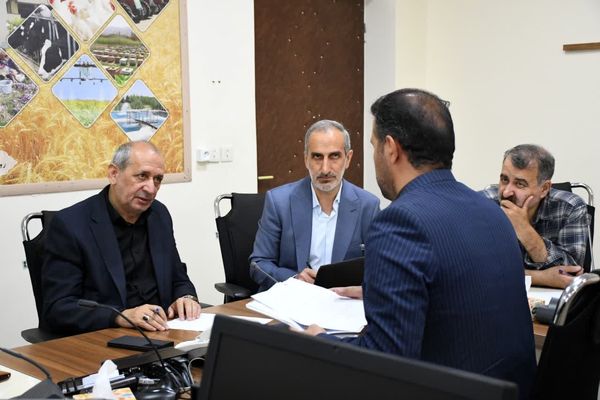 رسیدگی به مشکلات 12 نفر ازمراجعان کشاورزی در دیدارمردمی رئیس سازمان جهادکشاورزی آذربایجان شرقی