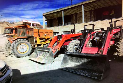 اجرای طرح پلاک گذاری تراکتورهای شهرستان سامان