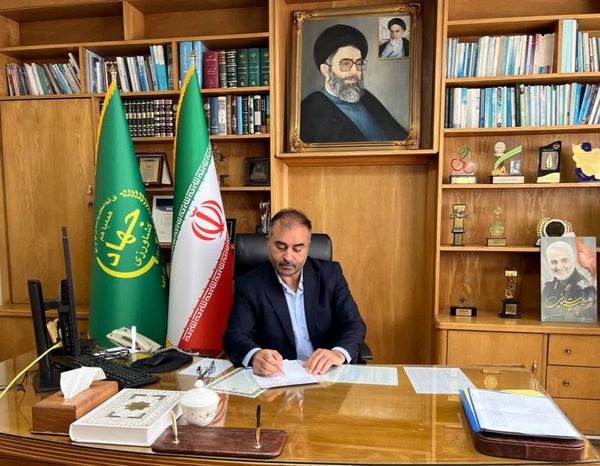 پیام رییس سازمان جهاد کشاورزی آذربایجان‌غربی به مناسبت هفته دولت و روز کارمند

