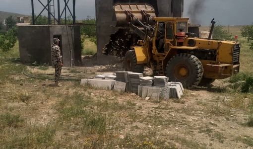 قلع و قمع ۲۳ ساخت‌وساز غیرمجاز در اراضی کشاورزی تاکستان