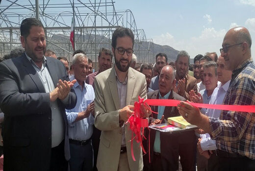 افتتاح و بهره‌برداری از گلخانه هیدروپونیک در شهرستان مرند