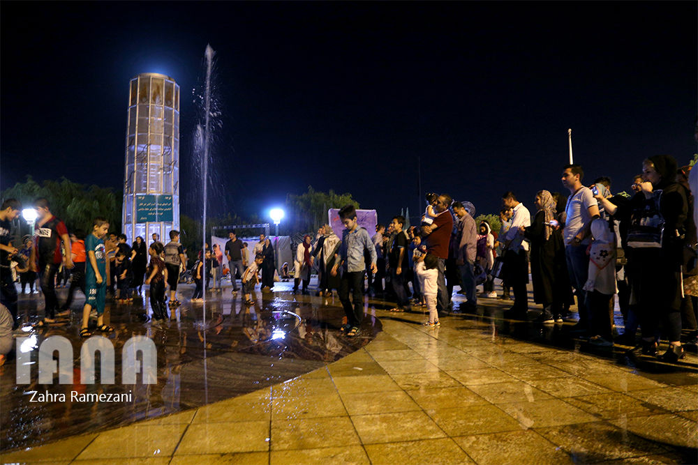  آبنمای موزیکال در شب عید غدیر