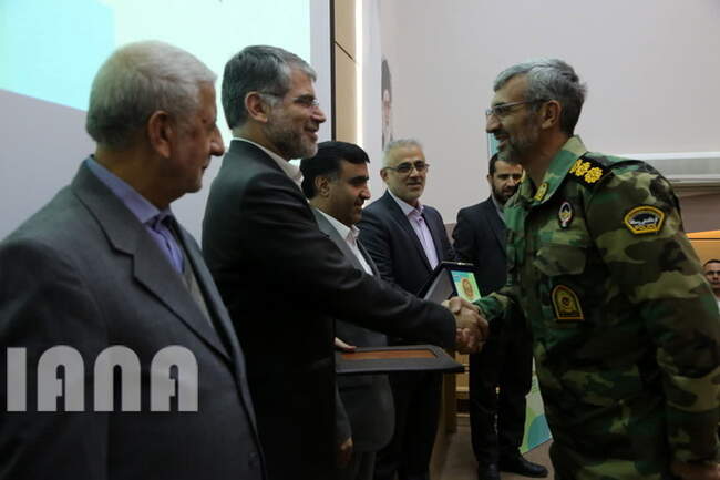 photo2921332890