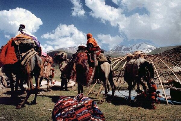 عشایر بختیاری و قشقایی راهی ییلاق‌های اصفهان شدند