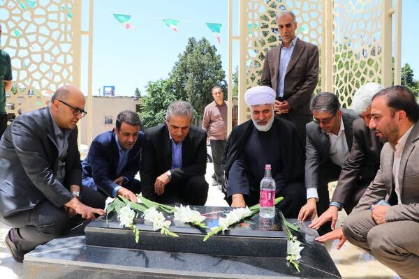  تجدید میثاق رئیس مرکز مکانیزاسیون وزارت جهاد کشاورزی با آرمان‌های شهدا در قزوین