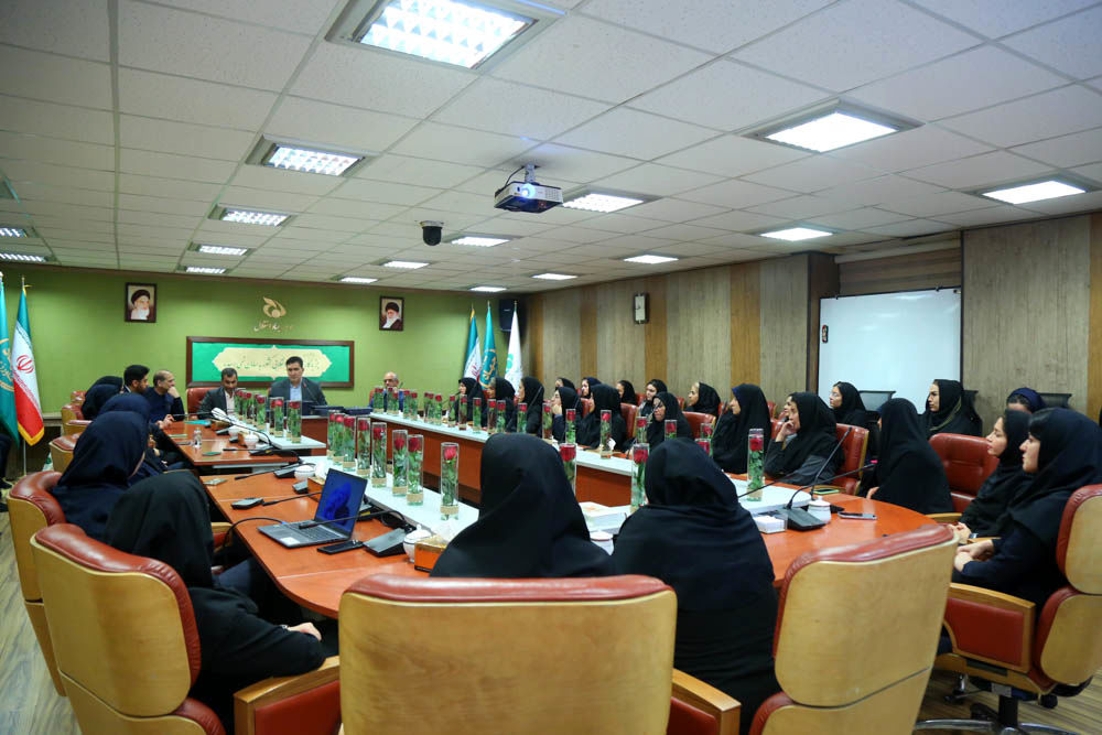 مراسم گرامیداشت روز زن در موسسه جهاد استقلال  