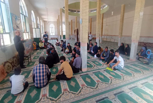 حفظ بقایا و جلوگیری از سوزاندن کاه کلش در مزارع ایذه 