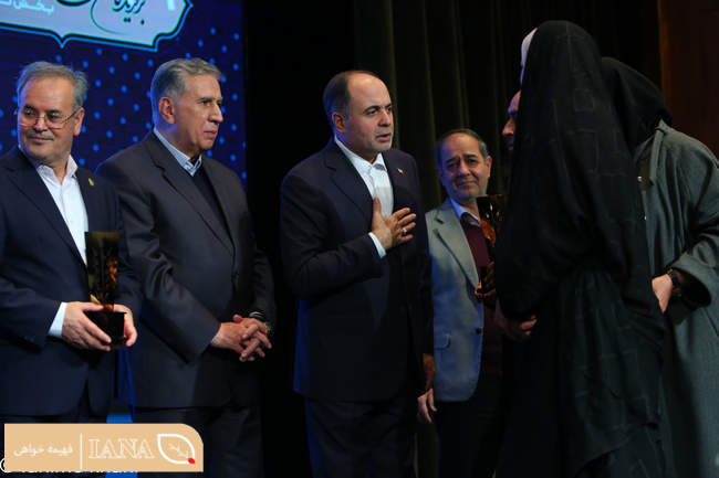 تجلیل از برگزیدگان ملی بخش کشاورزی 