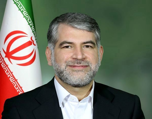 وزیر جهاد کشاورزی وارد کاشان شد