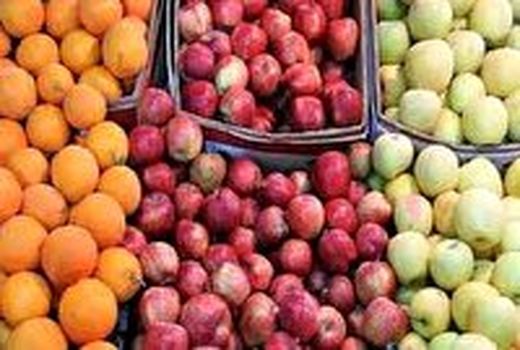 70 هزارتن میوه تولید استان فارس در بازار توزیع می شود