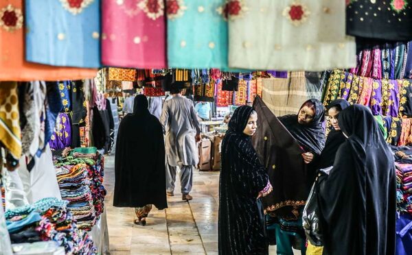 ایرانشهر غرق در سکوت، فراموشی، بی‌اعتمادی