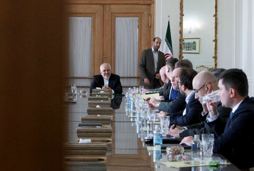 سوخو آمد، ظریف رفت