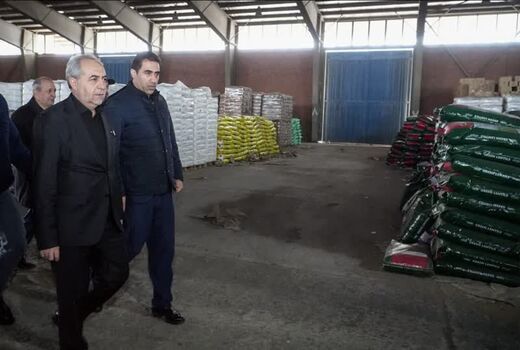 مردم نگران نباشند ذخایر استراتژیک تامین شده است
