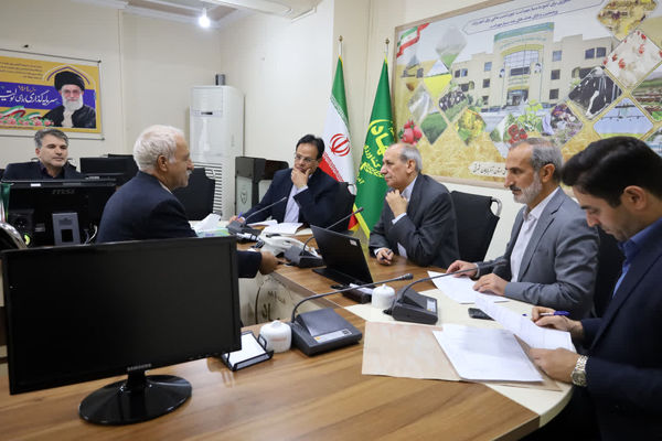 رئیس سازمان جهادکشاورزی آذربایجان شرقی به مشکلات11 نفر ازمراجعان این حوزه رسیدگی کرد