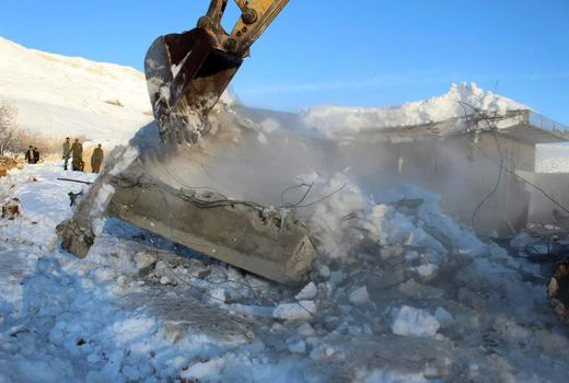  36 مورد غیرمجاز تغییر کاربری در شهرستان کوهرنگ تخریب شد