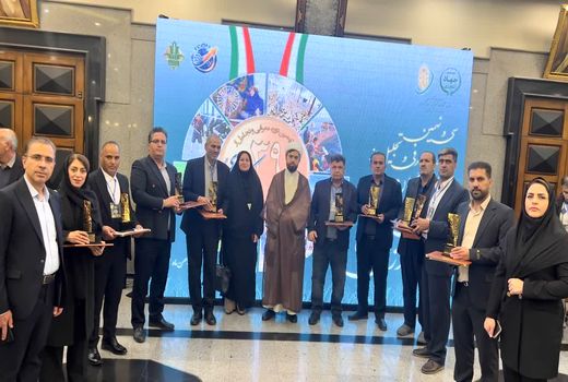 از نمونه‌های ملی بخش کشاورزی فارس تجلیل شد