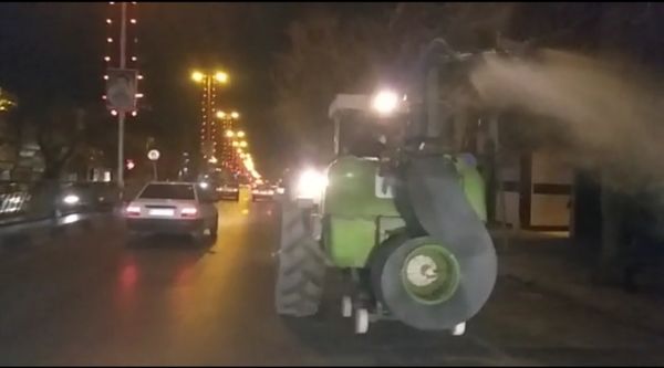 ضدعفونی شهرستان مرودشت توسط تراکتورداران
