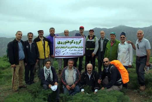 صعود گروه کوهنوردی سازمان جهادکشاورزی آذربایجان شرقی به قلعه تاریخی پشتاب شهرستان هوراند