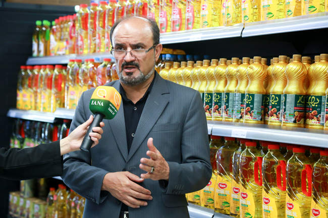  تولید بدون وقفه کالاهای اساسی در فروشگاه زنجیره ای جاهد بازار   