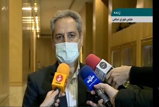 عرضه مرغ در همه میادین تره بار و فروشگاه‌های زنجیره‌ای