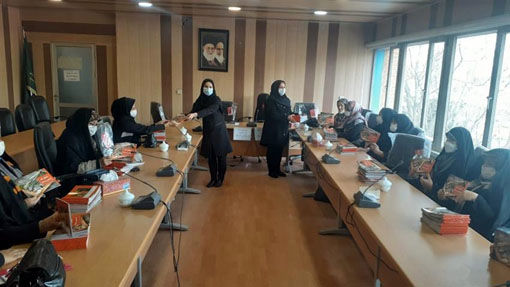 توزیع 3000 بسته آموزشی و ترویجی توسط مدیریت شیلات  استان آذربایجان شرقی به مربیان و مروجان