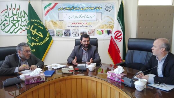 شناسایی ۲۹۸۸ هکتار از اراضی ملی برای احداث سایت های  گلخانه ای در آذربایجان غربی