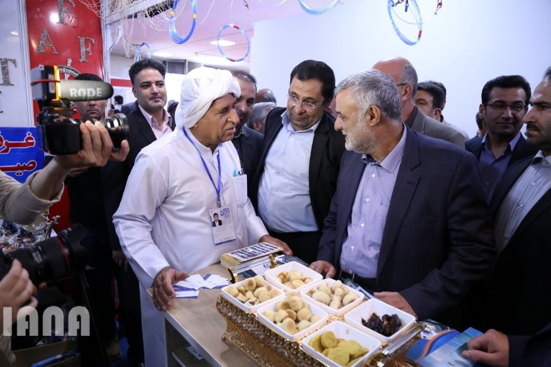 بازدید وزیر جهاد کشاورزی از چهارمین نمایشگاه بین المللی شیلات، آبزیان و غذاهای دریایی