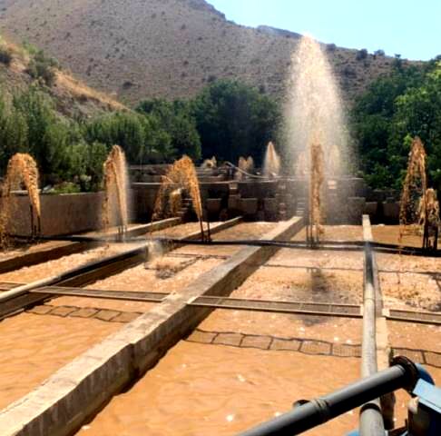 کمک به آبزی‌پروران خسارت دیده از سیل‌های  اخیر شهرستان سمیرم   
