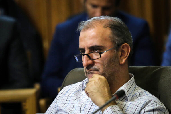 شهردار تهران پاسخگوی کارگران باشد
