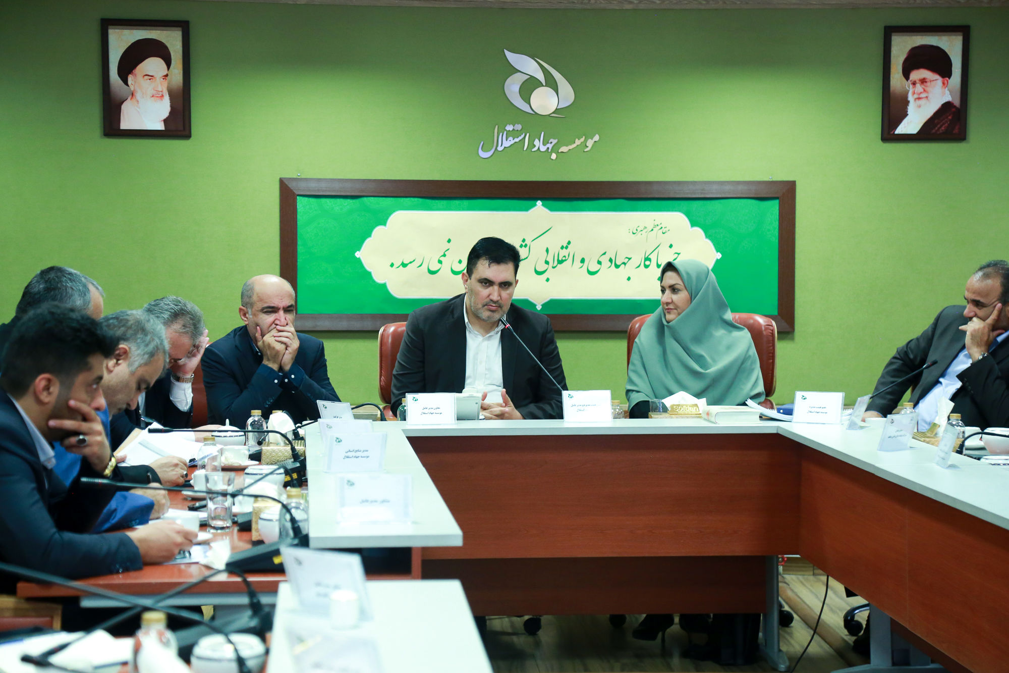  هشتمین جلسه شورای مدیران موسسه جهاد استقلال 