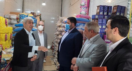 بازدید سرزده معاون استاندار وفرماندار ویژه شهرستان مرند از روند توزیع کالاهای اساسی
