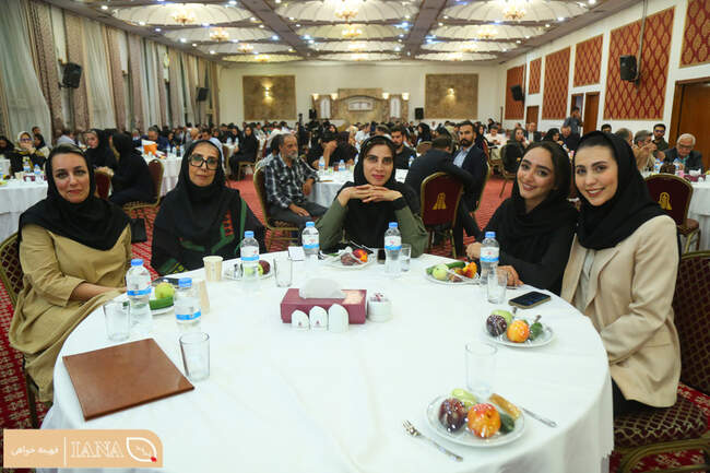 نشست صمیمی وزیر جهاد کشاورزی با خبرنگاران