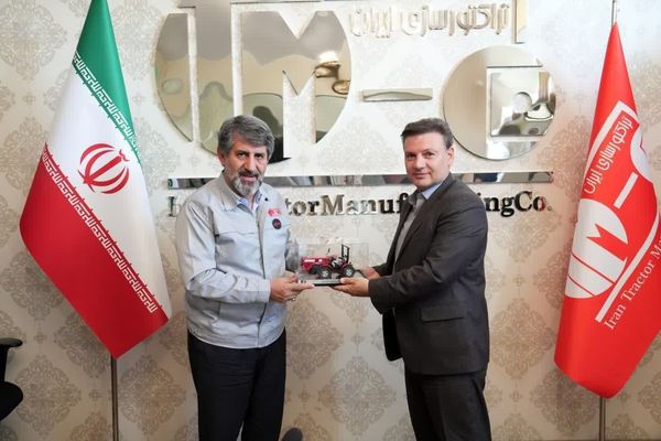 صادرات تراکتور ایرانی به ۲۵ کشور دنیا نشان از استاندارد بودن آن است