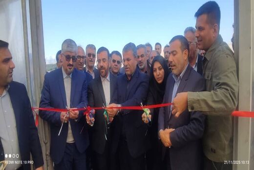 شهرک گلخانه پارس کارینا در سروستان گشایش یافت