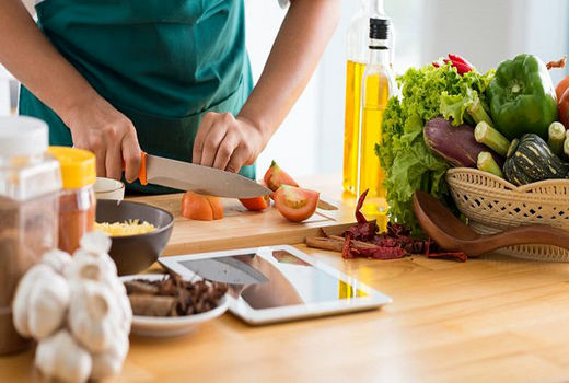  تنها ۱۷ درصد جمعیت ایران میوه روزانه مصرف می‌کنند