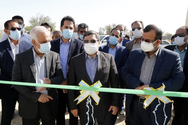 بهره برداری از ۱۴ گلخانه در شهرستان پارسیان هرمزگان