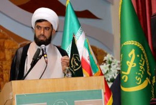 الگوسازی تولیدکنندگان برتر کشاورزی با استفاده از رسانه 