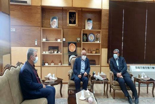 مشکلات مرتبط با خرید کشمش اتحادیه شرکت‌های تعاونی روستایی تاکستان بررسی شد