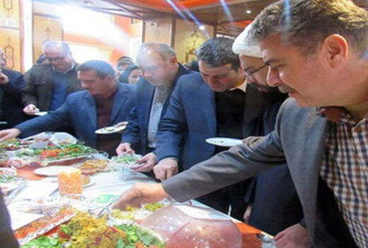برگزاری جشنواره  غذا و رقابت پخت غذا بین بانوان شاغل در ادارات و اعضا صندوقهای خرد زنان روستایی اسکو 