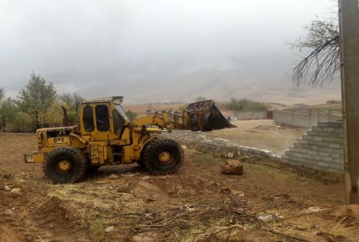 قلع و قمع 7 مورد ساخت و ساز غیر مجاز در اراضی کشاورزی اردل