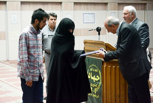 تجلیل از 36 نفر از جهادگران فاتح خرمشهر و خانواده‌های شهدای آذربایجان شرقی 