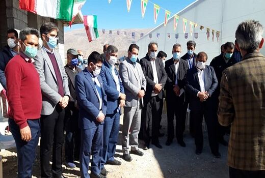 گلخانه ۶۰۰۰ متری در مرودشت به بهره‌برداری رسید