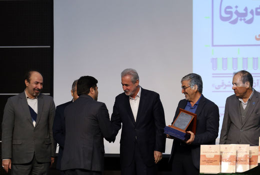 از رئیس سازمان جهادکشاورزی آذربایجان شرقی تجلیل شد