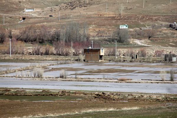 دریافت تسهیلات برای 400 طرح کشاورزی شهرستان اردل