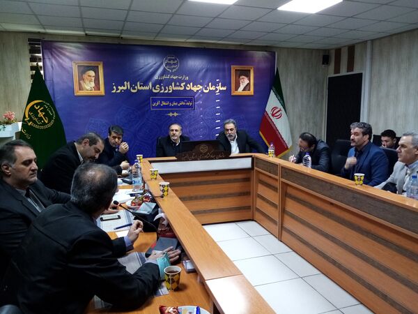 انتقال ظرفیت ها و خدمات واحدهای غیر فعال مرغداری ها به سایر زیربخش های کشاورزی 