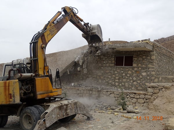 قلع و قمع؛ عاقبت ساخت‌و سازهای غیر مجاز در کازرون 