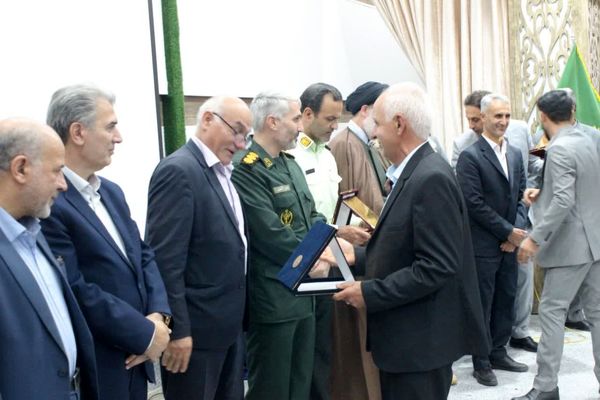 آیین شکرگزاری گندم و تجلیل از فعالان زنجیره تولید در سلماس برگزار شد
