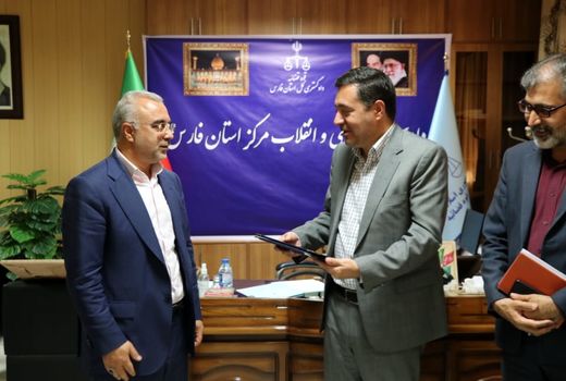 کشاورزی حوزه تدبیر و اندیشه است